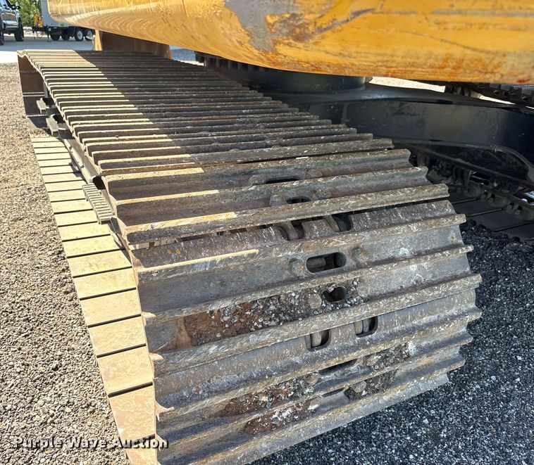 image for item DX8986 2018 Caterpillar 320 excavator