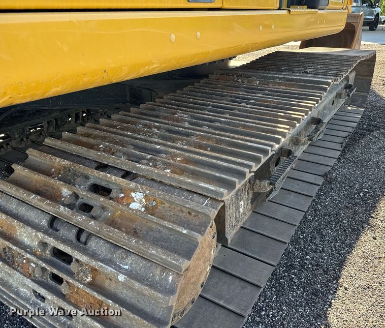 image for item DX8986 2018 Caterpillar 320 excavator