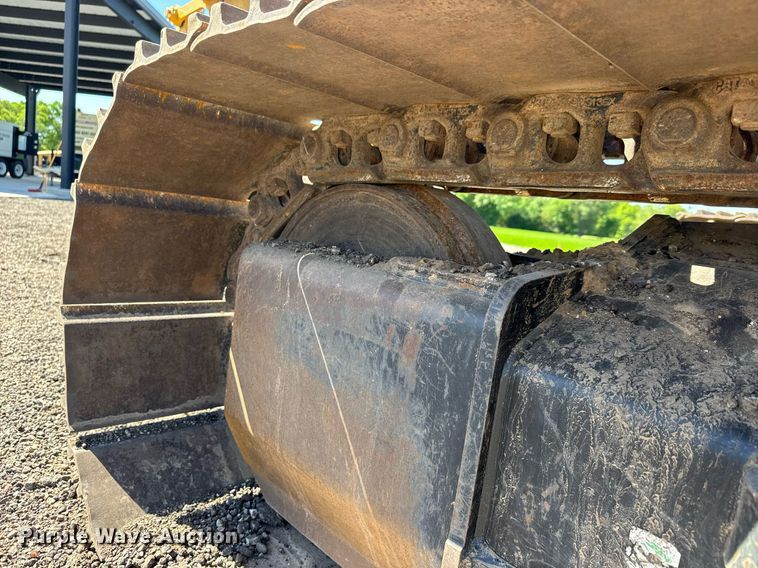 image for item DX8986 2018 Caterpillar 320 excavator