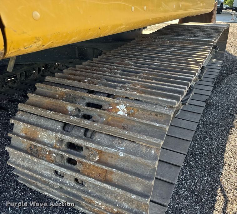 image for item DX8986 2018 Caterpillar 320 excavator