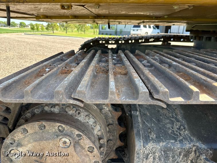 image for item DX8986 2018 Caterpillar 320 excavator