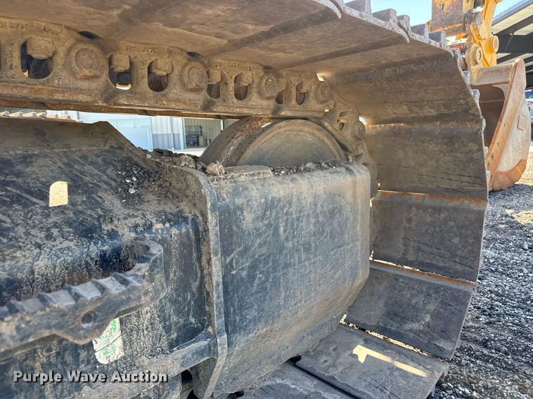 image for item DX8986 2018 Caterpillar 320 excavator