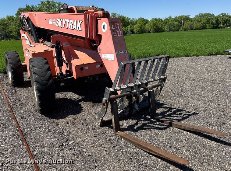 image for item DX8990 2007 Sky Trak 6042 telehandler
