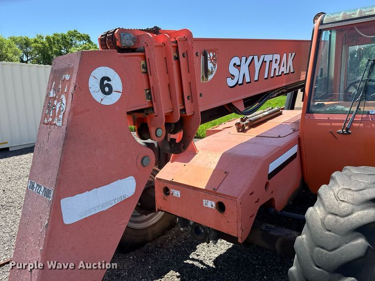 image for item DX8990 2007 Sky Trak 6042 telehandler