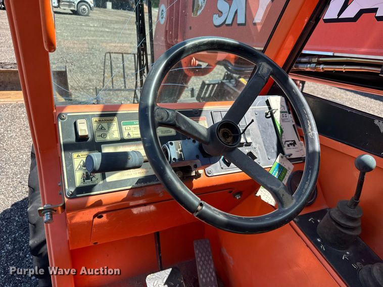 image for item DX8990 2007 Sky Trak 6042 telehandler