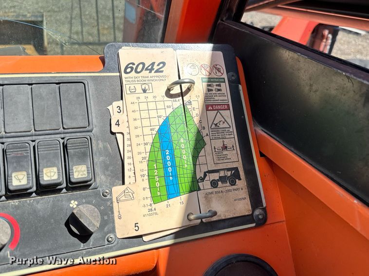 image for item DX8990 2007 Sky Trak 6042 telehandler