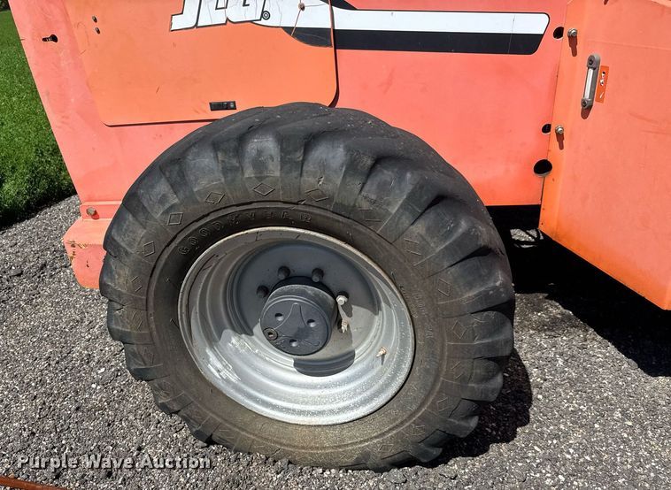 image for item DX8990 2007 Sky Trak 6042 telehandler