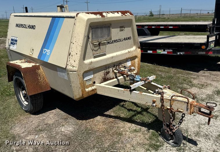 image for item DX8995 1987 Ingersoll Rand P-175A-W-D air compressor