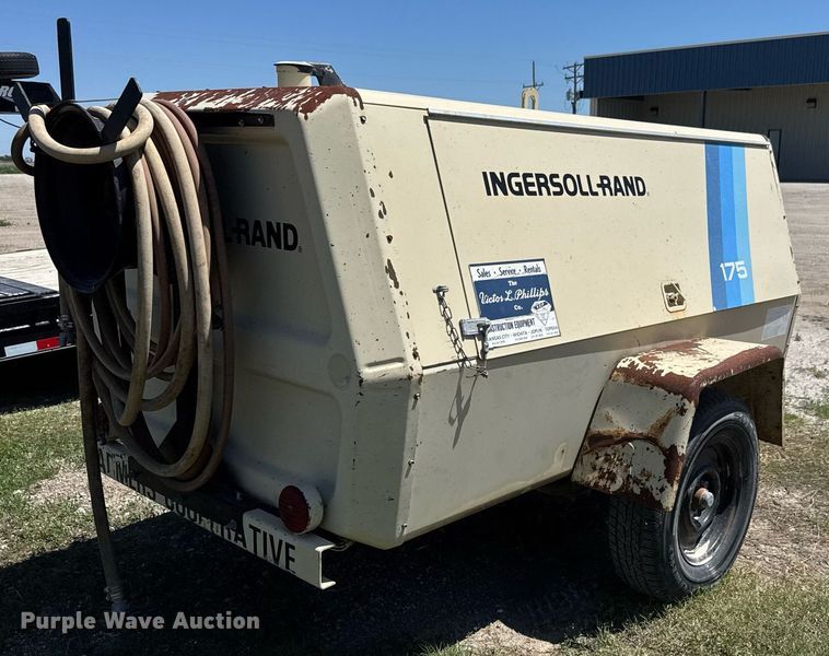 image for item DX8995 1987 Ingersoll Rand P-175A-W-D air compressor