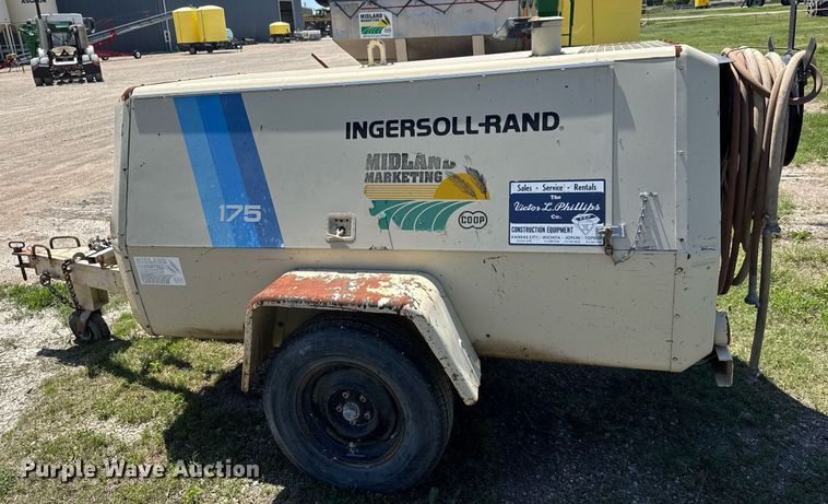 image for item DX8995 1987 Ingersoll Rand P-175A-W-D air compressor