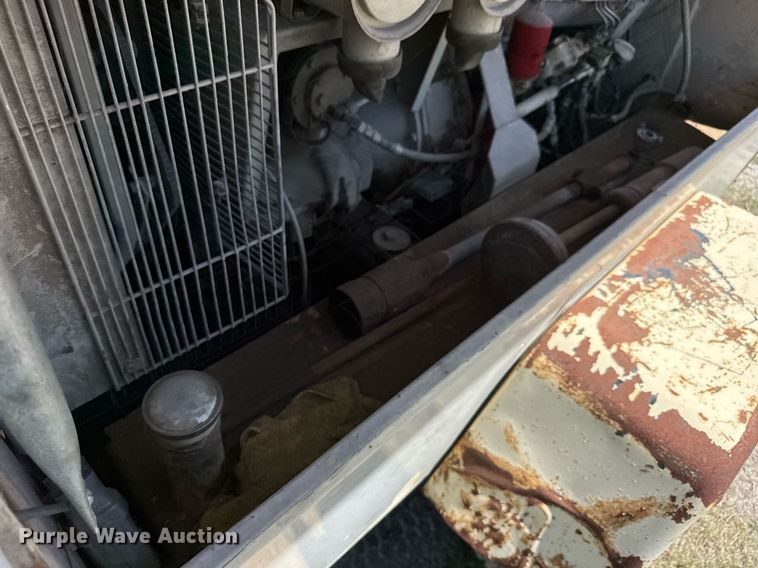 image for item DX8995 1987 Ingersoll Rand P-175A-W-D air compressor