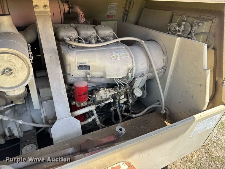 image for item DX8995 1987 Ingersoll Rand P-175A-W-D air compressor