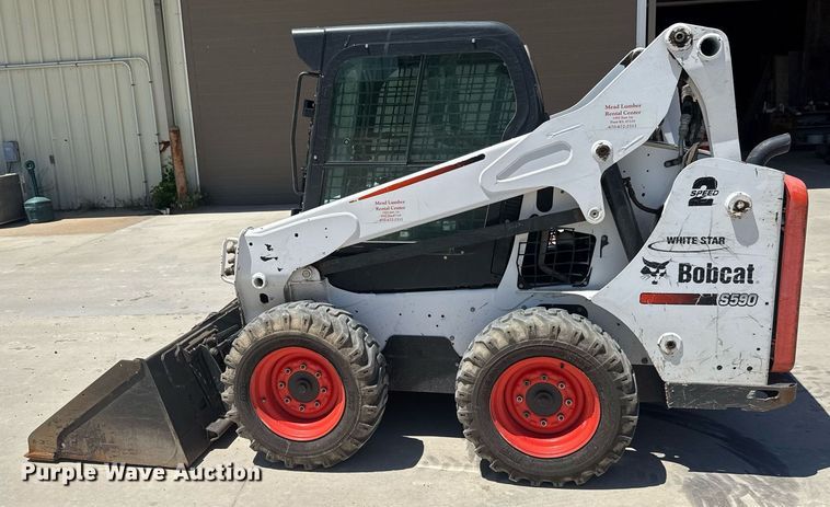 image for item DY0001 2015 Bobcat S590 skid steer loader
