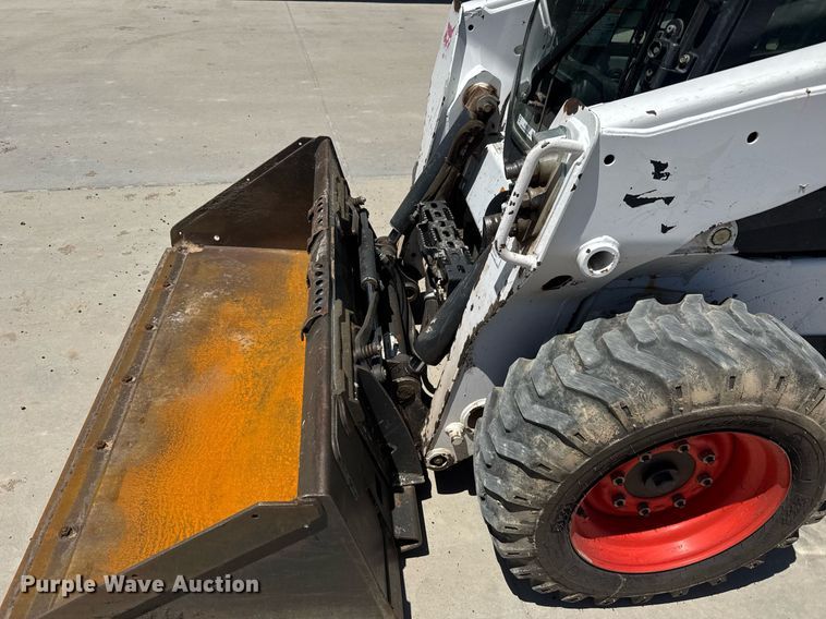 image for item DY0001 2015 Bobcat S590 skid steer loader