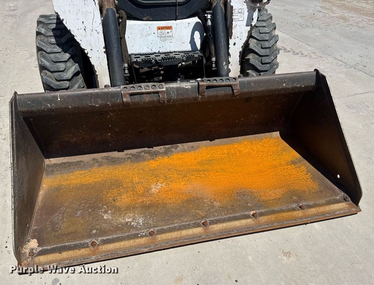 image for item DY0001 2015 Bobcat S590 skid steer loader