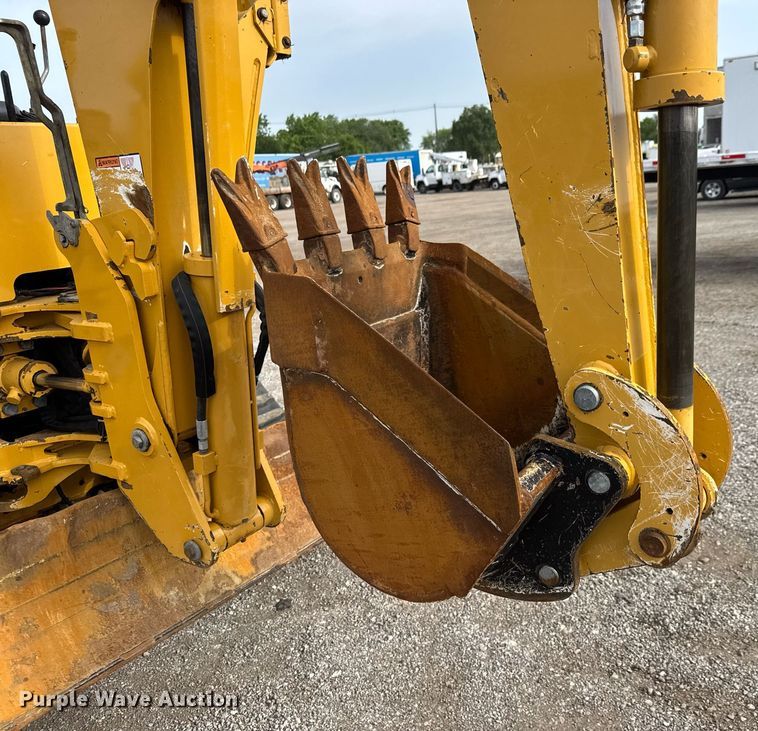 image for item DY0007 2017 Vermeer RTX750 trencher