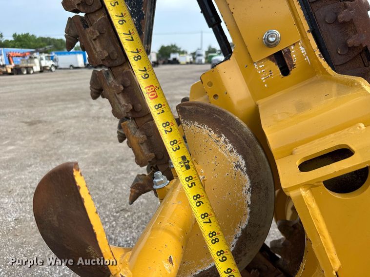 image for item DY0007 2017 Vermeer RTX750 trencher