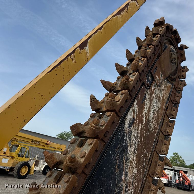 image for item DY0007 2017 Vermeer RTX750 trencher