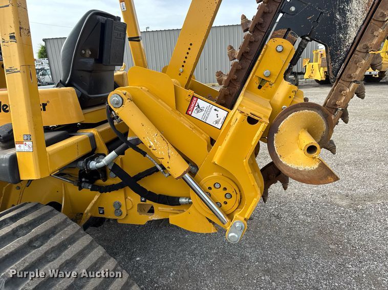 image for item DY0007 2017 Vermeer RTX750 trencher