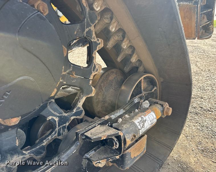 image for item DY0007 2017 Vermeer RTX750 trencher