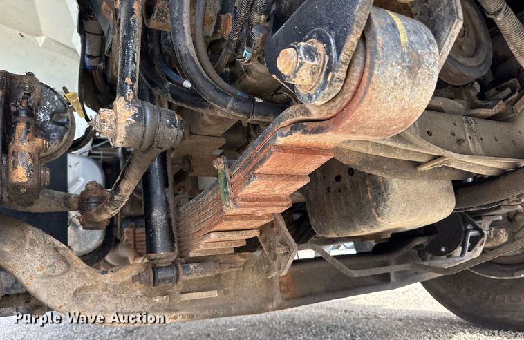 image for item DY0010 2009 International 7500 crane truck