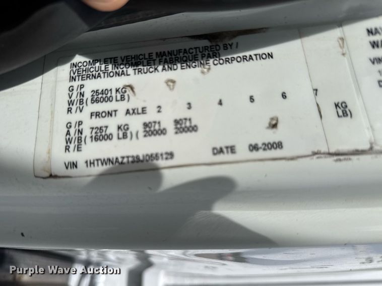 image for item DY0010 2009 International 7500 crane truck