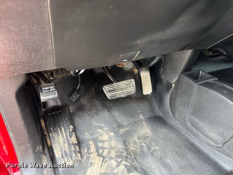 image for item DY0011 2015 GMC Sierra 3500HD Crew Cab utility bed pickup truck