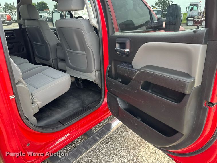 image for item DY0011 2015 GMC Sierra 3500HD Crew Cab utility bed pickup truck