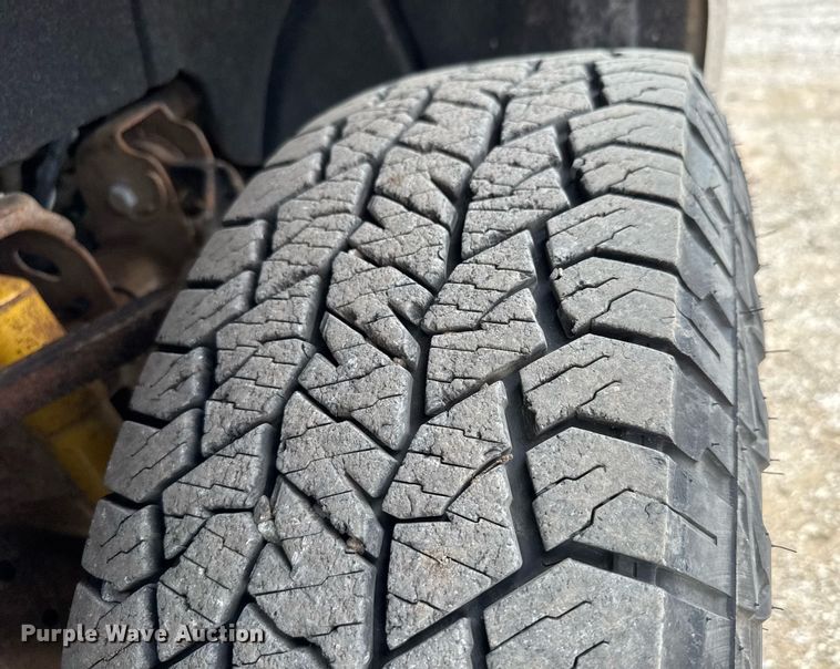 image for item DY0011 2015 GMC Sierra 3500HD Crew Cab utility bed pickup truck