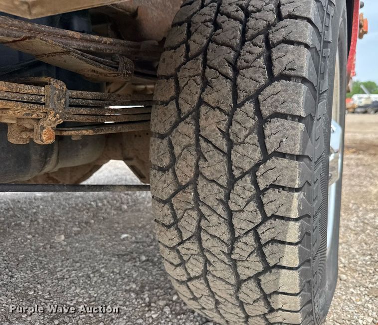 image for item DY0011 2015 GMC Sierra 3500HD Crew Cab utility bed pickup truck