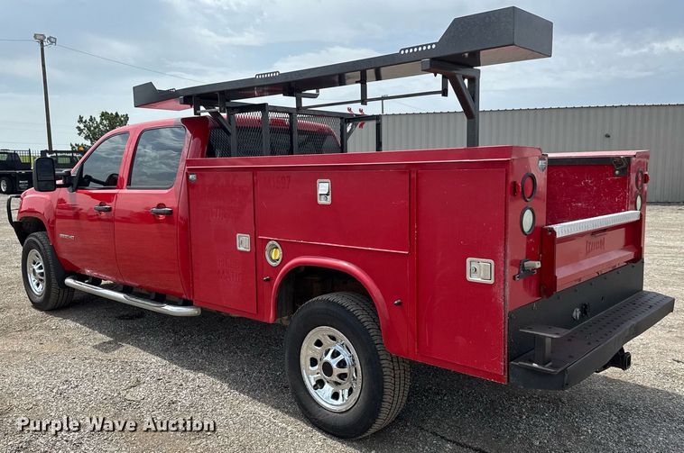 image for item DY0012 2013 GMC Sierra 3500HD Crew Cab utility bed pickup truck