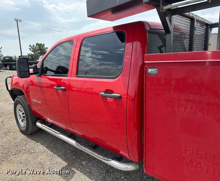 image for item DY0012 2013 GMC Sierra 3500HD Crew Cab utility bed pickup truck