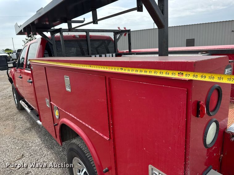 image for item DY0012 2013 GMC Sierra 3500HD Crew Cab utility bed pickup truck