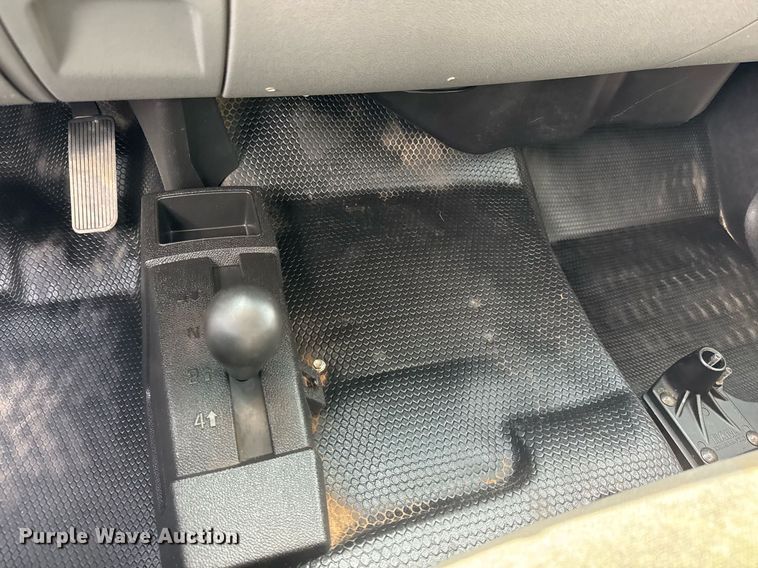 image for item DY0012 2013 GMC Sierra 3500HD Crew Cab utility bed pickup truck