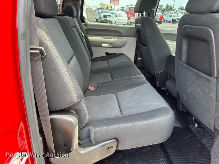 image for item DY0012 2013 GMC Sierra 3500HD Crew Cab utility bed pickup truck