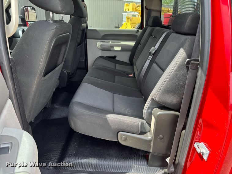 image for item DY0012 2013 GMC Sierra 3500HD Crew Cab utility bed pickup truck