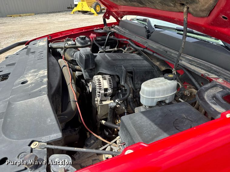 image for item DY0012 2013 GMC Sierra 3500HD Crew Cab utility bed pickup truck