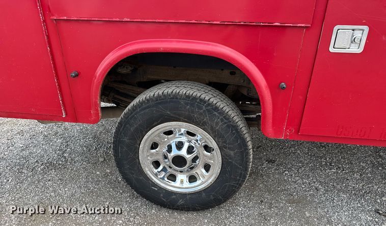 image for item DY0012 2013 GMC Sierra 3500HD Crew Cab utility bed pickup truck