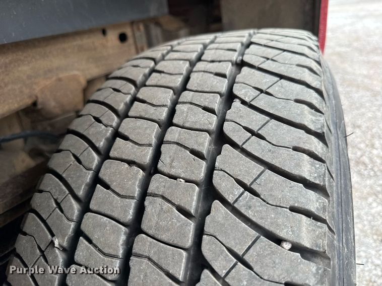 image for item DY0012 2013 GMC Sierra 3500HD Crew Cab utility bed pickup truck