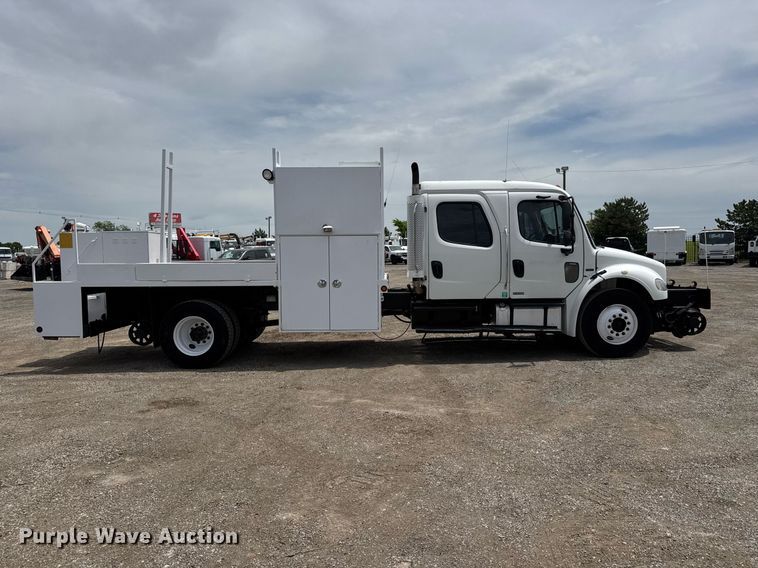 image for item DY0013 2007 Freightliner Business Class M2 Crew Cab flatbed truck