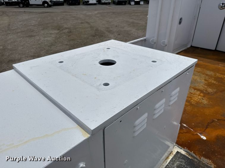 image for item DY0013 2007 Freightliner Business Class M2 Crew Cab flatbed truck