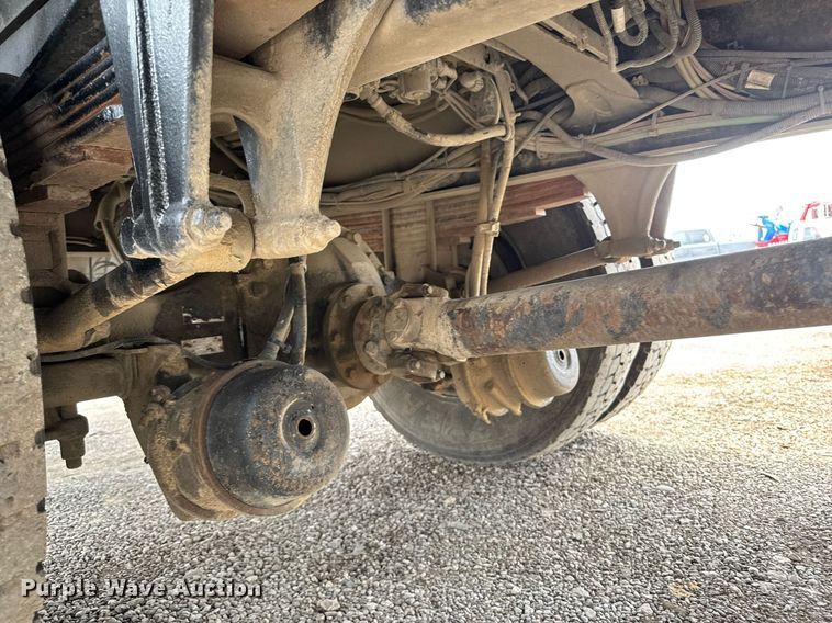 image for item DY0013 2007 Freightliner Business Class M2 Crew Cab flatbed truck