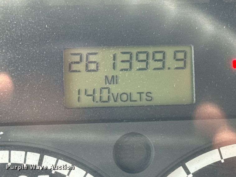 image for item DY0013 2007 Freightliner Business Class M2 Crew Cab flatbed truck