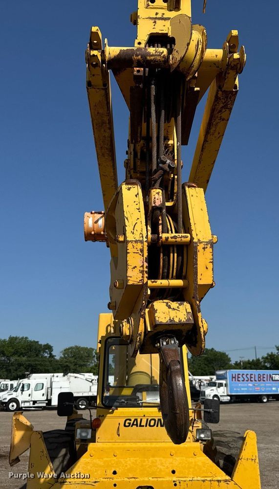 image for item DY0023 1999 Galion 150FA crane