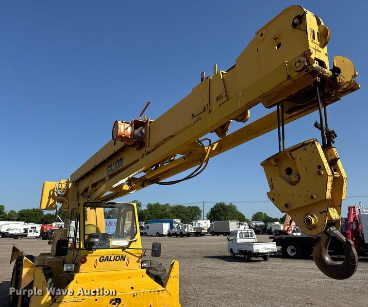 image for item DY0023 1999 Galion 150FA crane