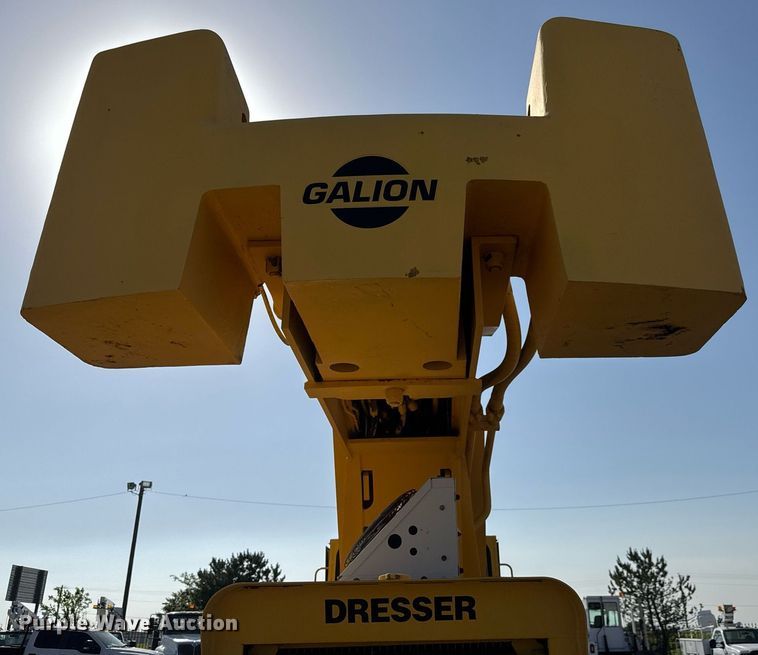 image for item DY0023 1999 Galion 150FA crane