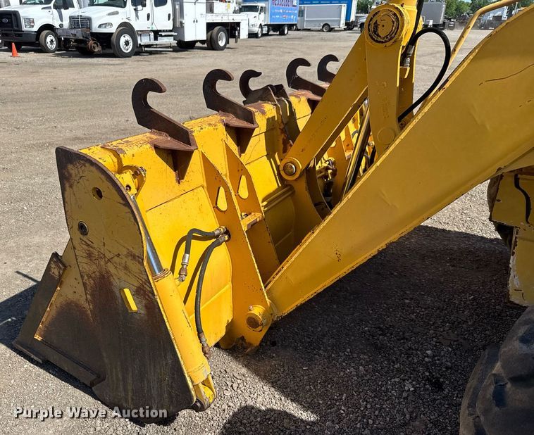 image for item DY0025 2005 John Deere 310SG backhoe