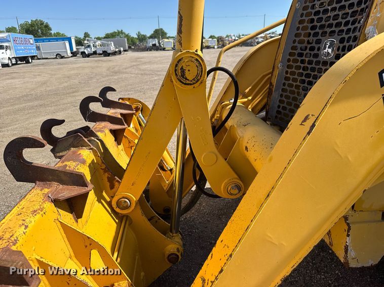 image for item DY0025 2005 John Deere 310SG backhoe