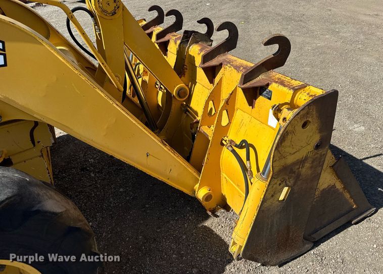 image for item DY0025 2005 John Deere 310SG backhoe