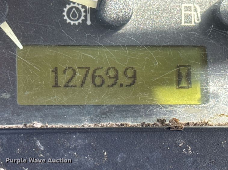 image for item DY0025 2005 John Deere 310SG backhoe